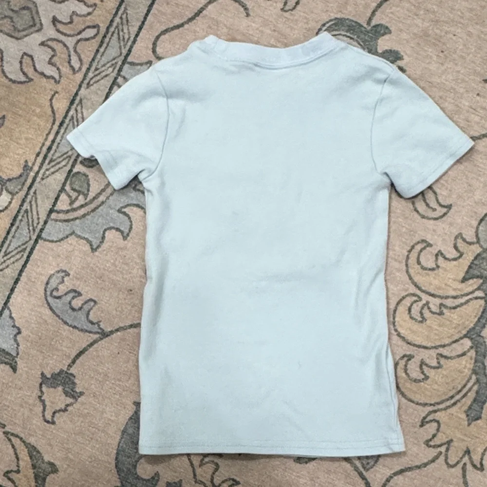 Stitchy Fish Light Blue Kids Short Sleeve Tee Size 5 100% Cotton